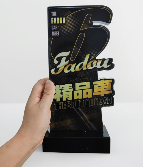美杰亚克力定制案例实拍(acrylic-fashion-brand-sign)