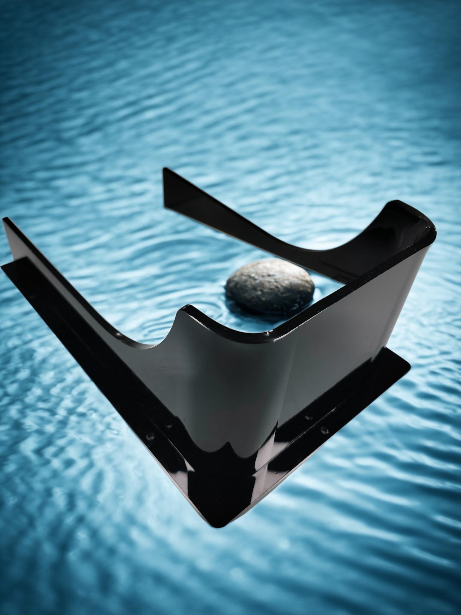 美杰亚克力定制案例实拍（web-black-acrylic-display-holder）