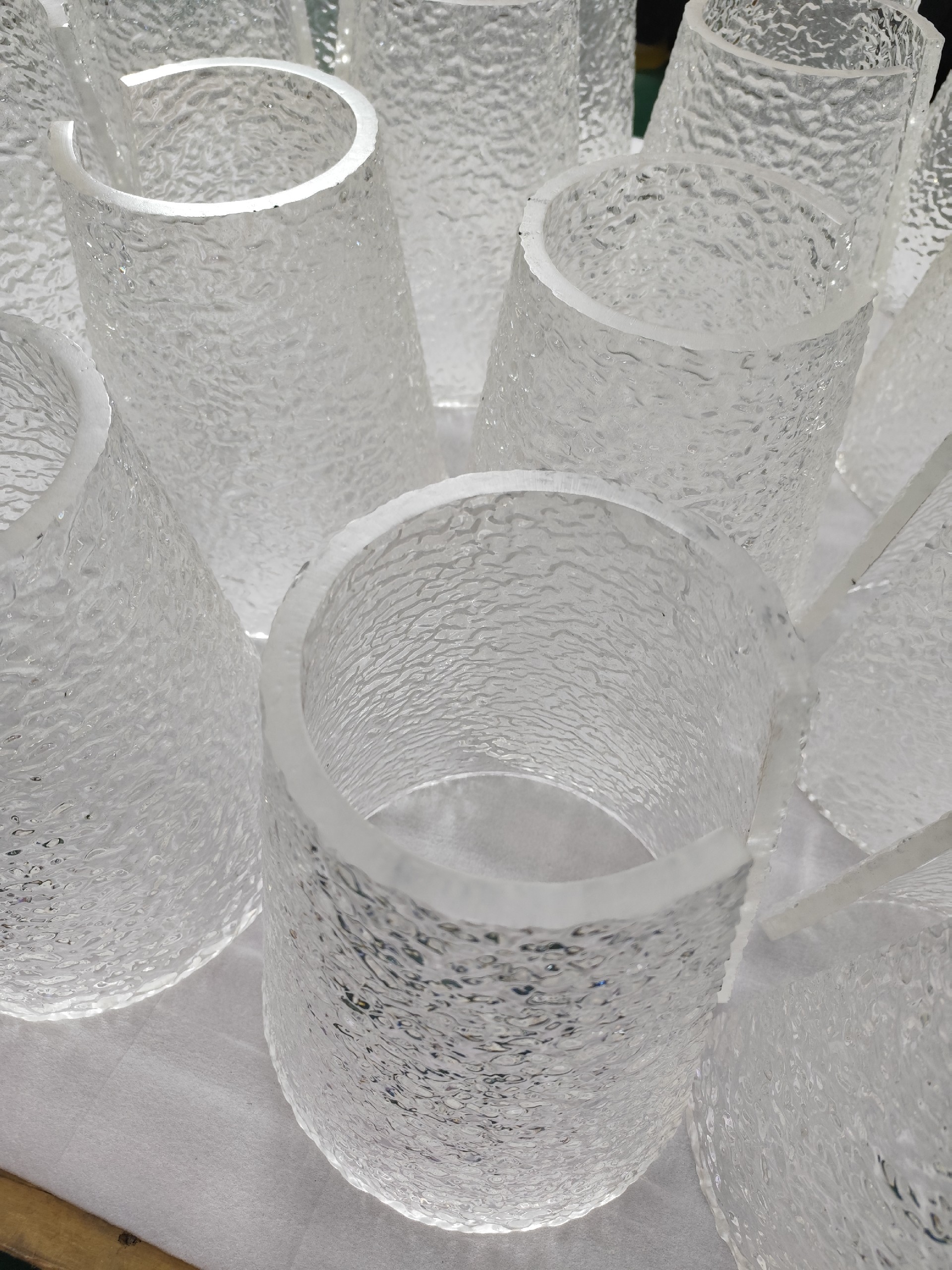 美杰亚克力定制案例实拍(new-acrylic-ice-pattern-table-10)