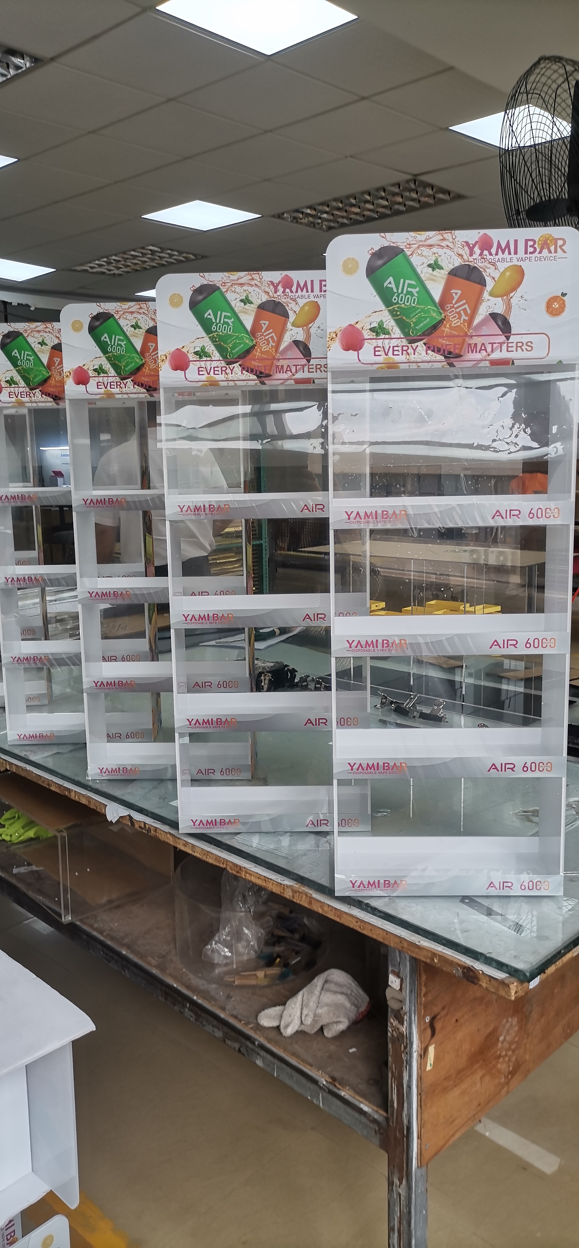 美杰亚克力定制案例实拍(batch-acrylic-food-displays)