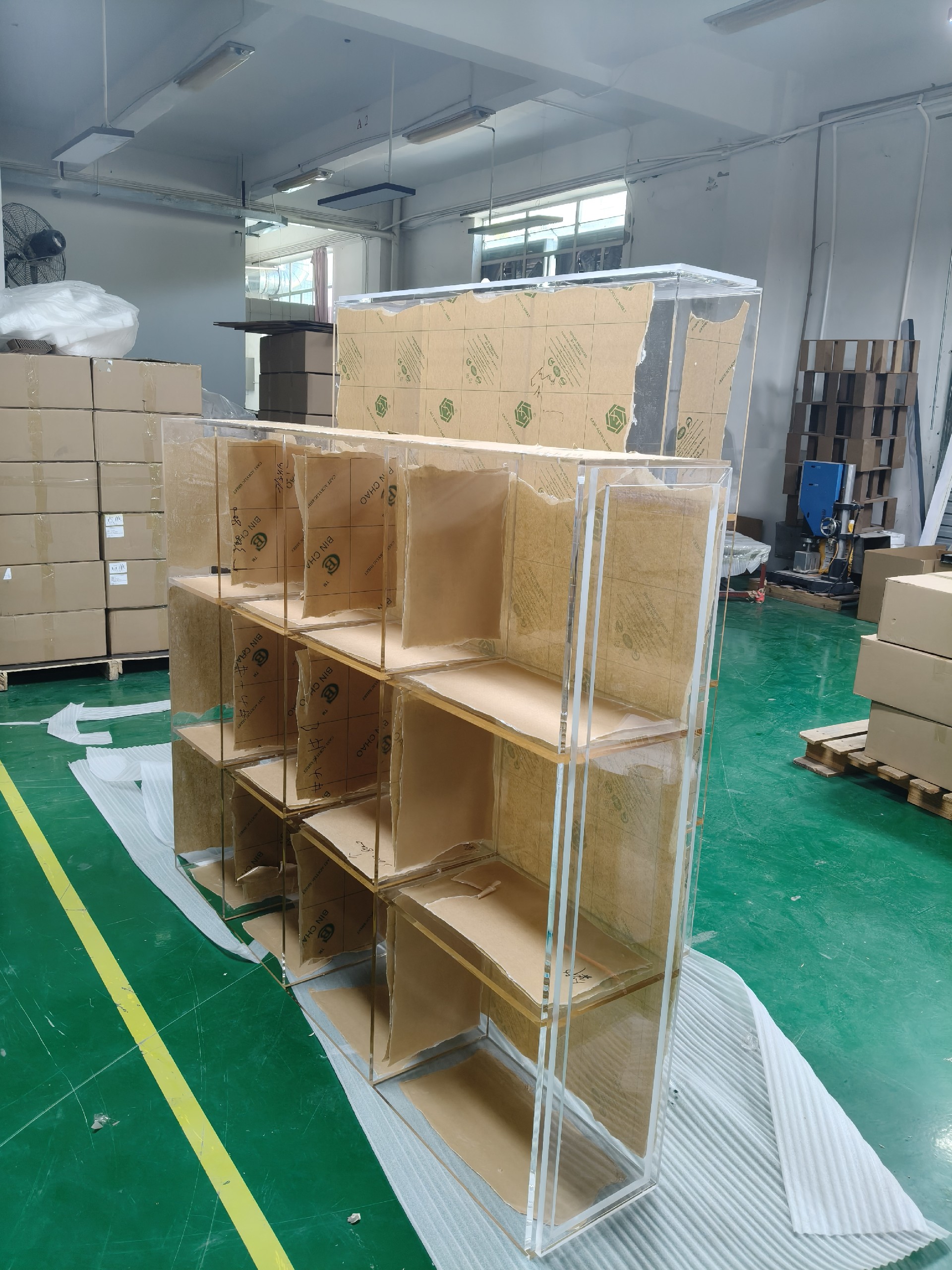 美杰亚克力定制案例实拍(new-acrylic-display-rack-5)